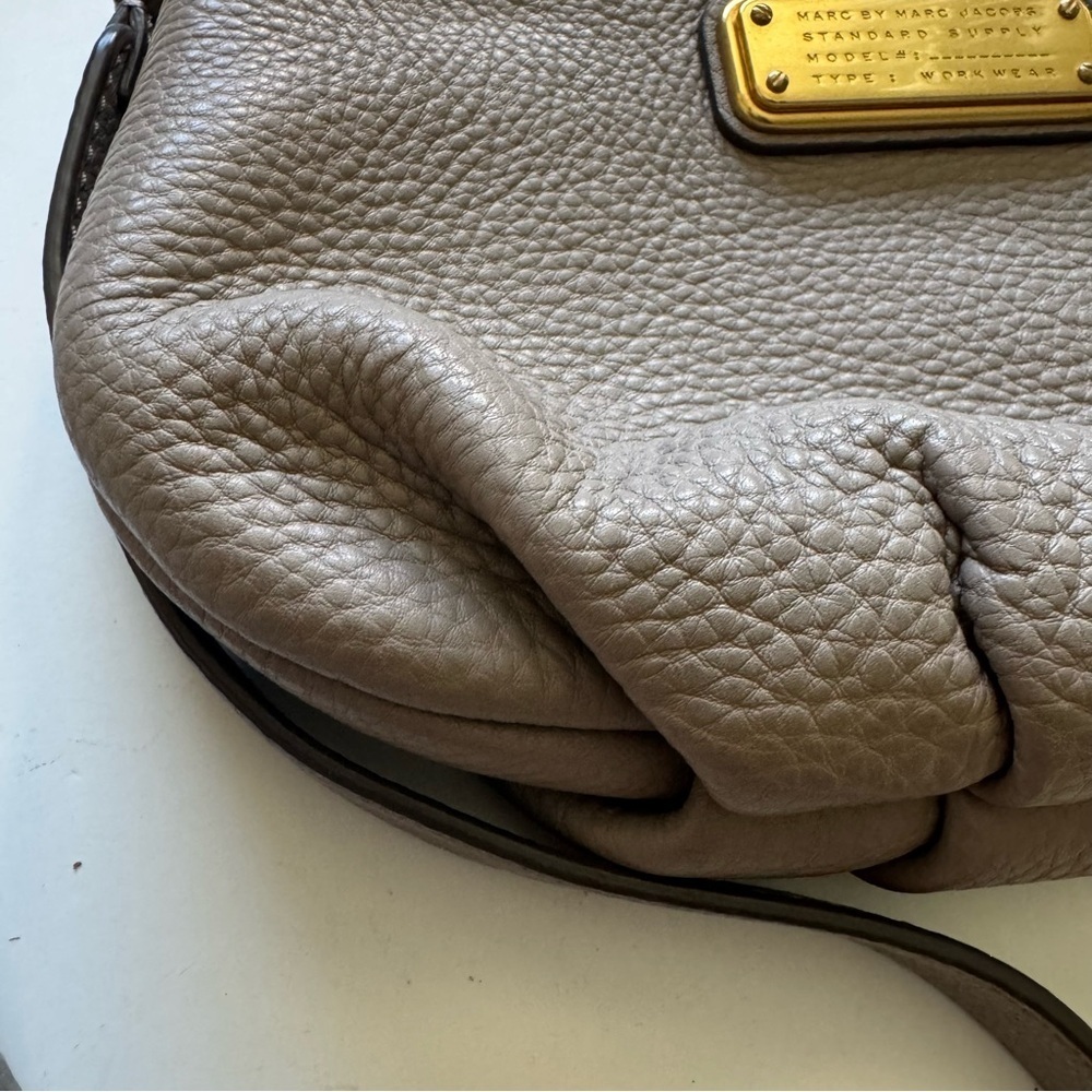 Marc by Marc Jacobs Taupe Classic Q Percy Leather Crossbody Bag - Picture 5 of 12